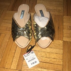 Brand New Never Worn Gold Zara Slides Sz 41
